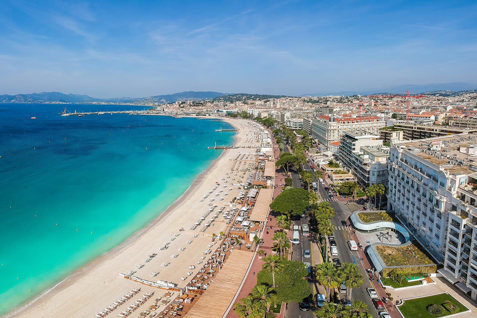 Plage de Cannes et front de mer