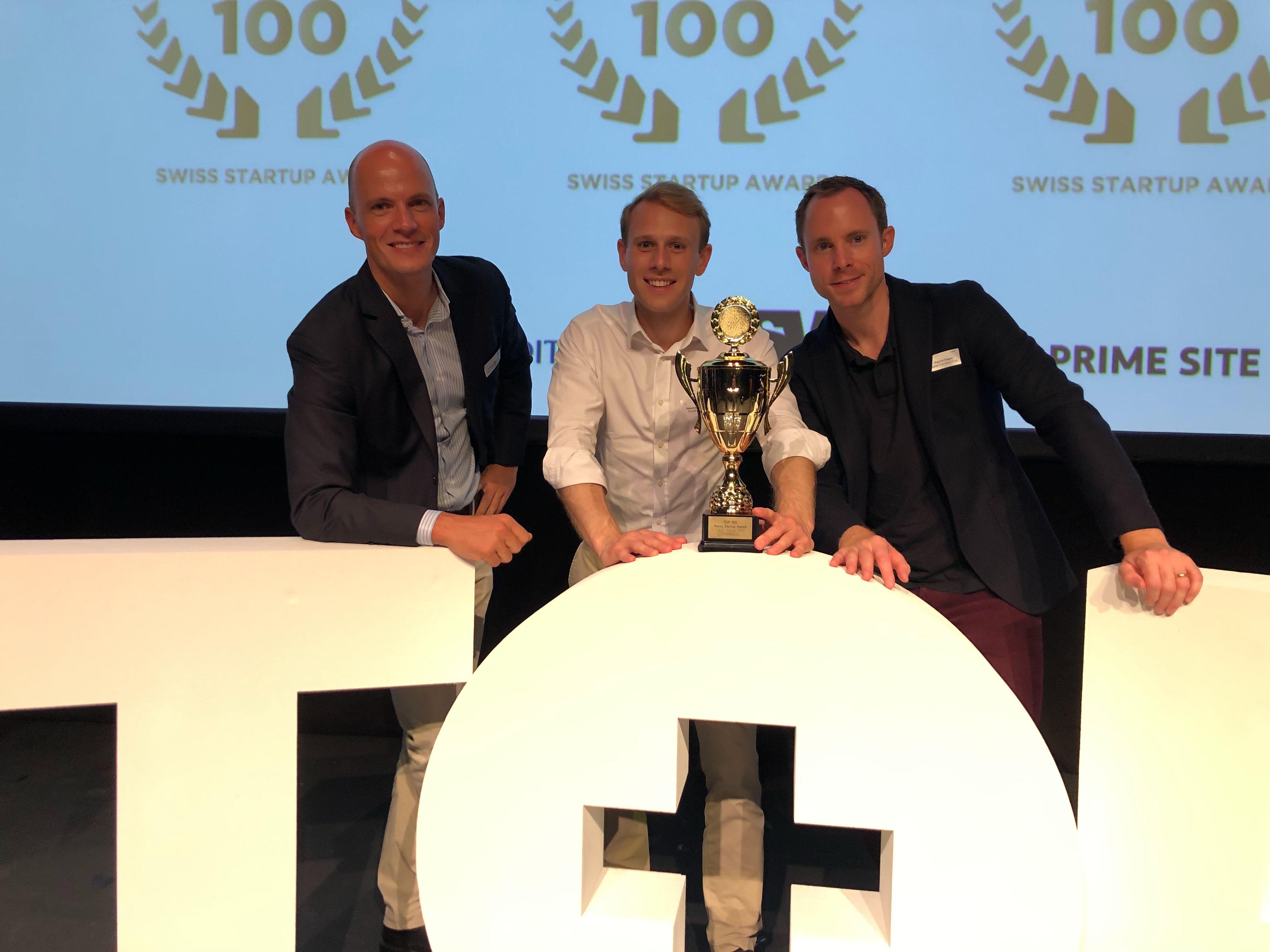GuestReady wins Public Vote at the TOP 100 Startup Awards 