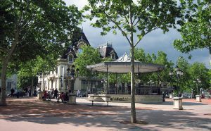 Kiosque emblématique du quartier Montplaisir à Lyon